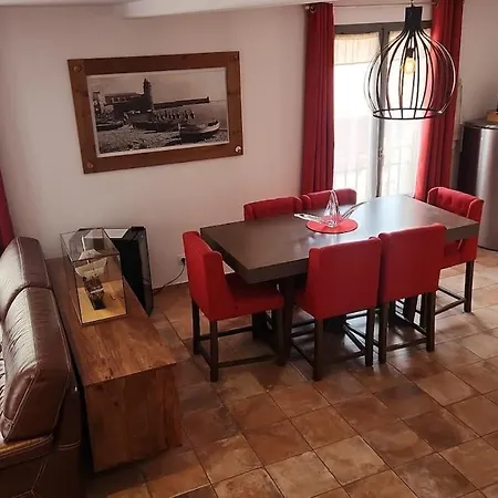 Ideal Famille Et Amis, 2 En 1 Maison, Patio Prive, Parking, Quartier Des Peintres Et Plages A Pieds Holiday home Collioure