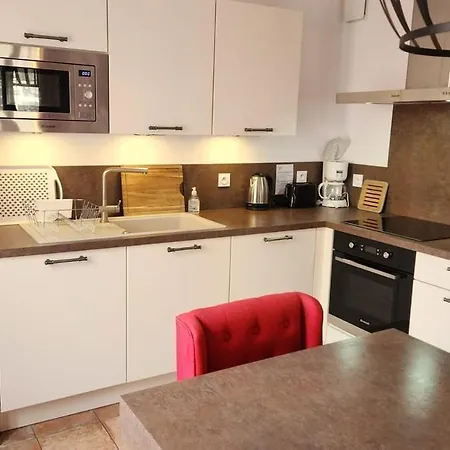 Ideal Famille Et Amis, 2 En 1 Maison, Patio Prive, Parking, Quartier Des Peintres Et Plages A Pieds