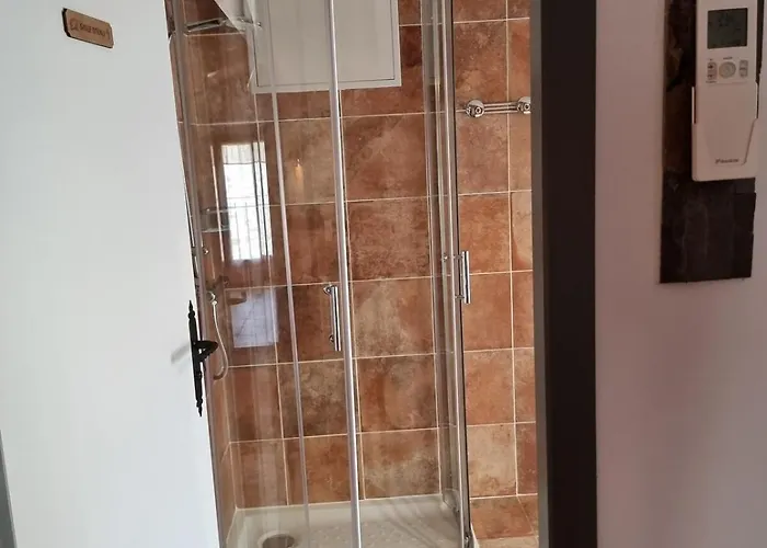 Ideal Famille Et Amis, 2 En 1 Maison, Patio Prive, Parking, Quartier Des Peintres Et Plages A Pieds Σπίτι διακοπών *